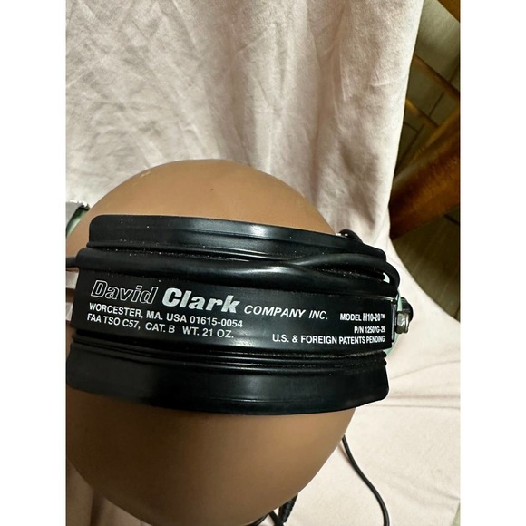 David Clark H10-20 Aircraft Pilot Dual Connector Headphones W/Mike And Carry Bag - Picture 2 of 9